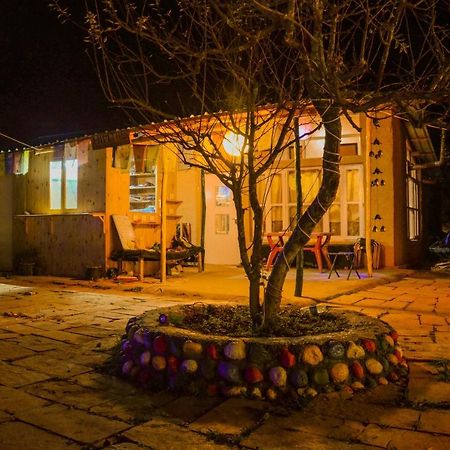 Himtrek Riverside Camps & Hostel Manali Bagian luar foto