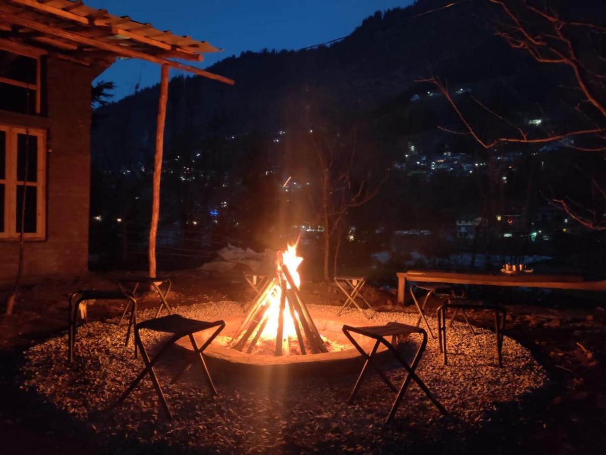 Himtrek Riverside Camps & Hostel Manali Bagian luar foto