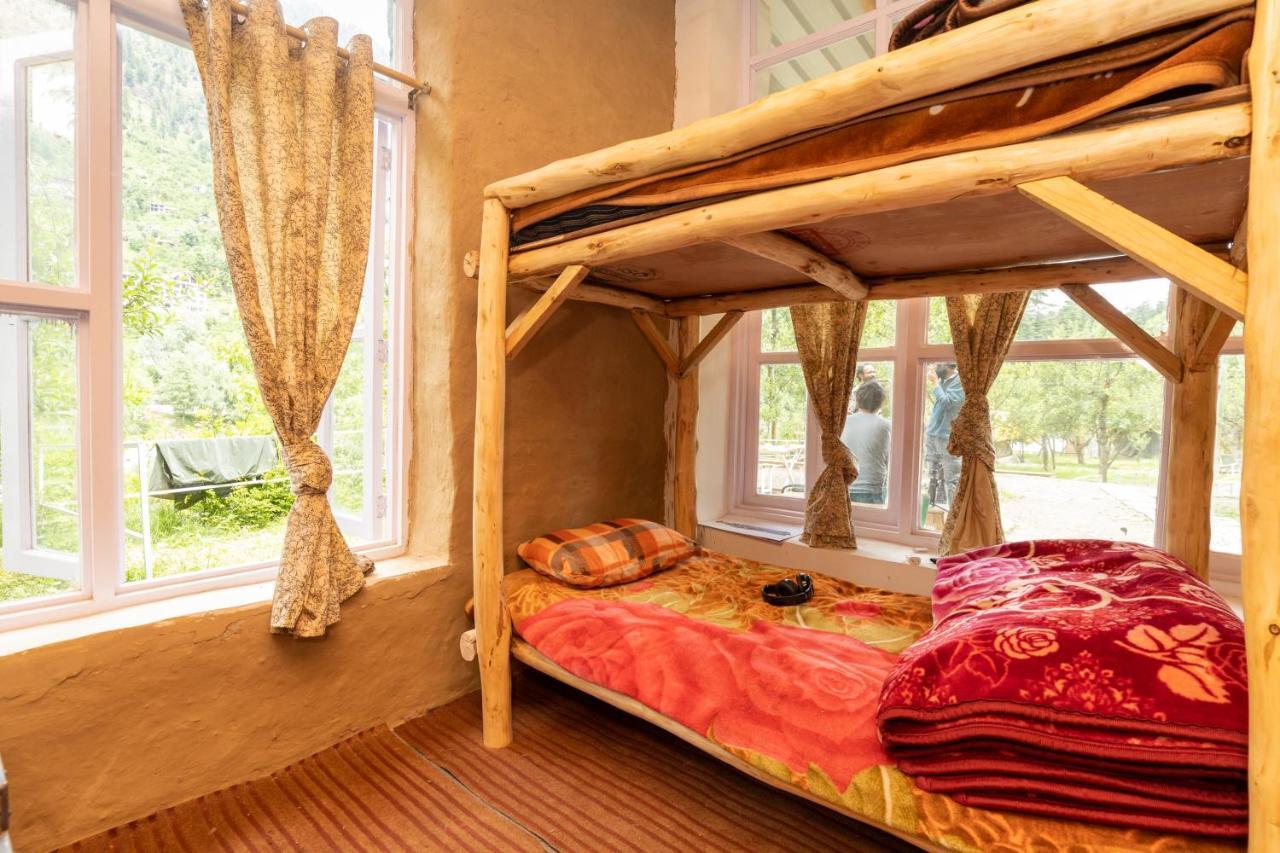 Himtrek Riverside Camps & Hostel Manali Bagian luar foto