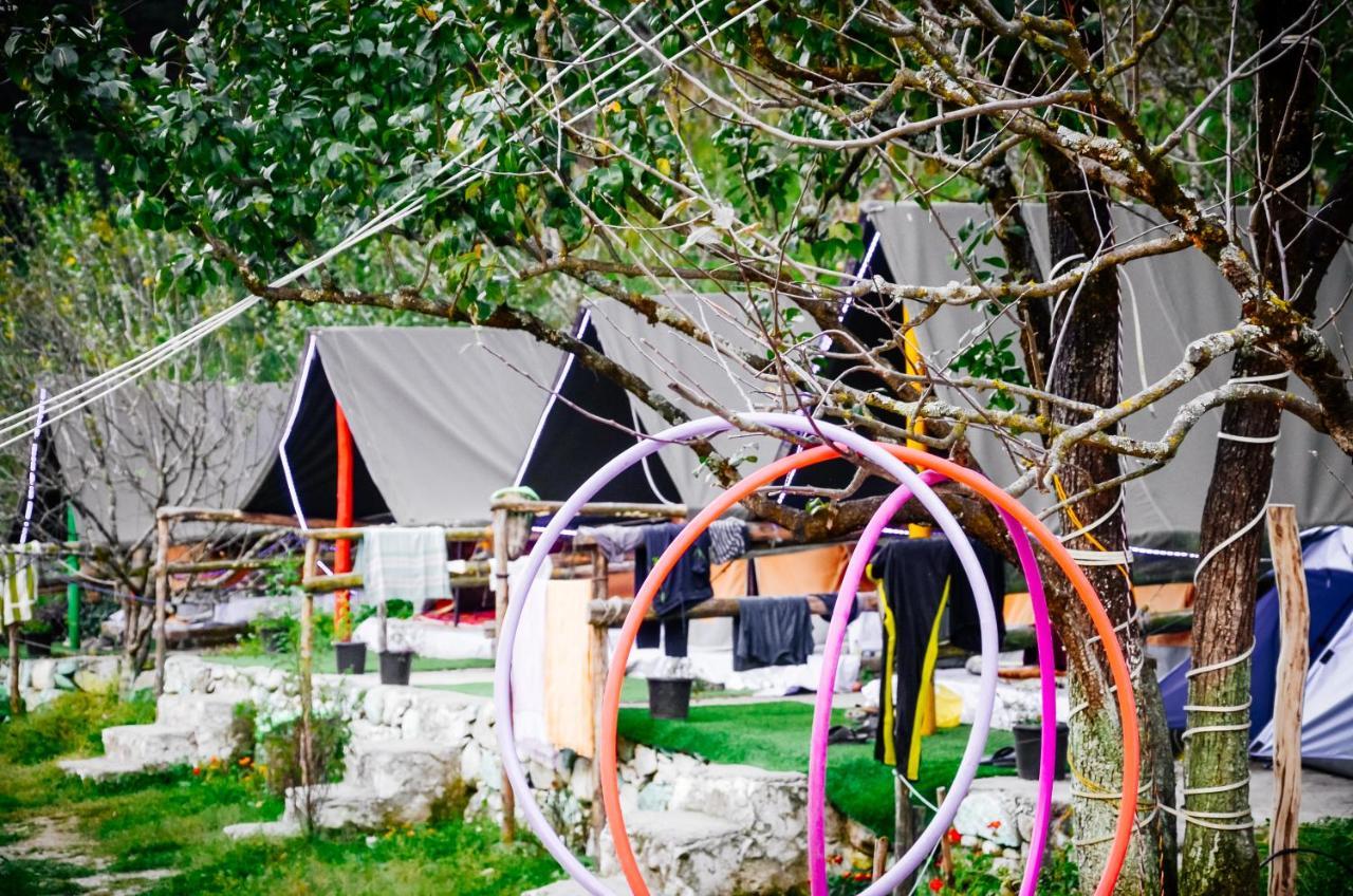Himtrek Riverside Camps & Hostel Manali Bagian luar foto