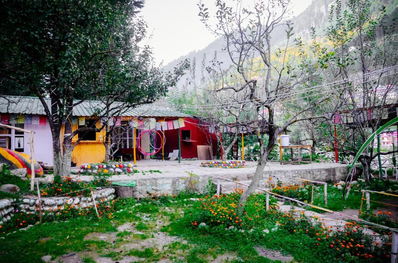 Himtrek Riverside Camps & Hostel Manali Bagian luar foto