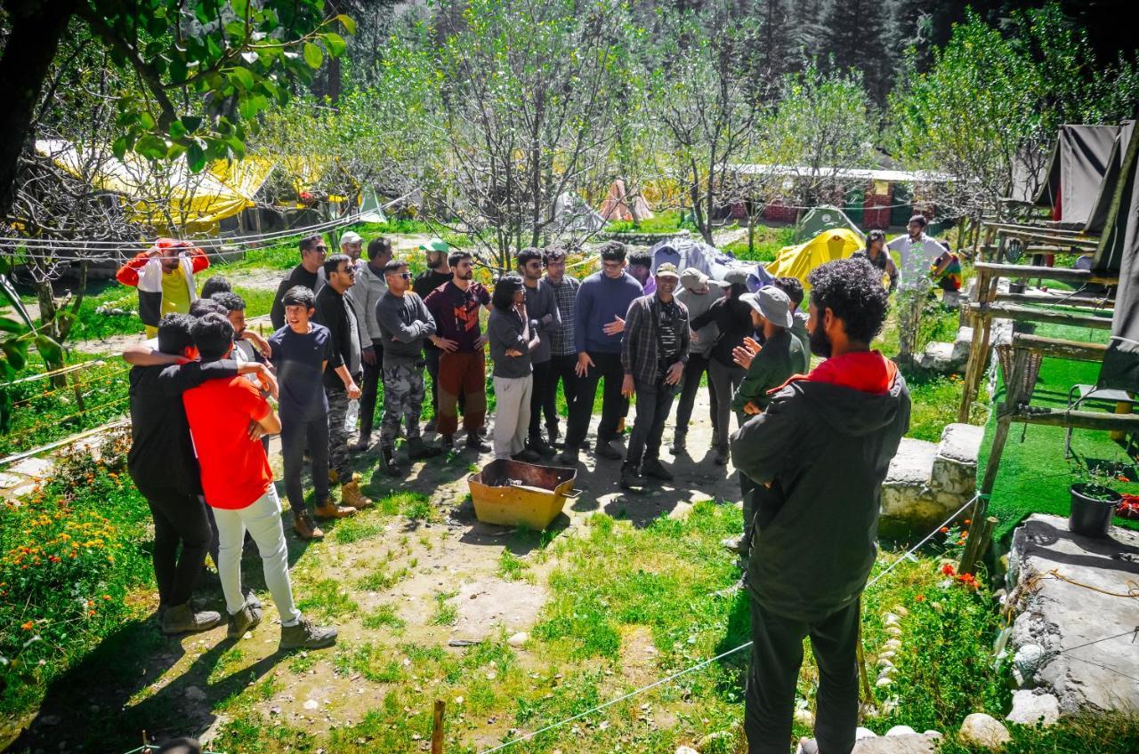 Himtrek Riverside Camps & Hostel Manali Bagian luar foto