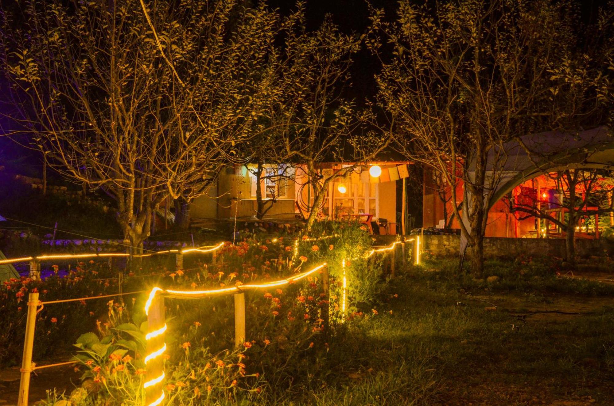 Himtrek Riverside Camps & Hostel Manali Bagian luar foto